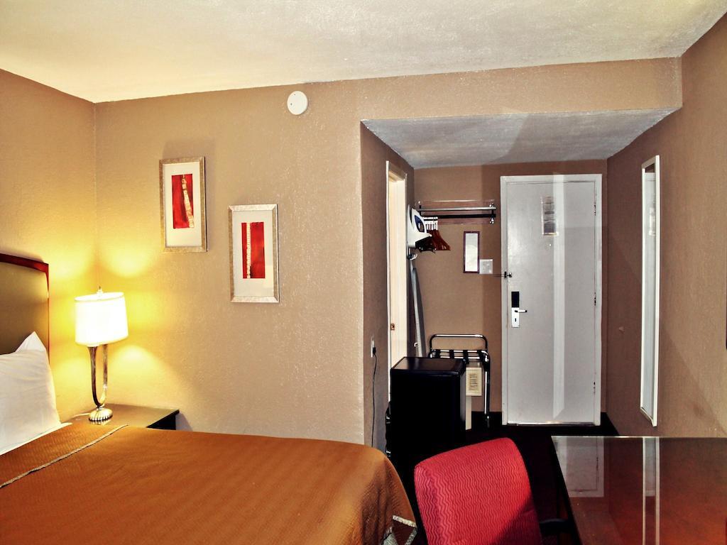 The Inn At Alamo / Riverwalk / Convention Center San Antonio Bagian luar foto