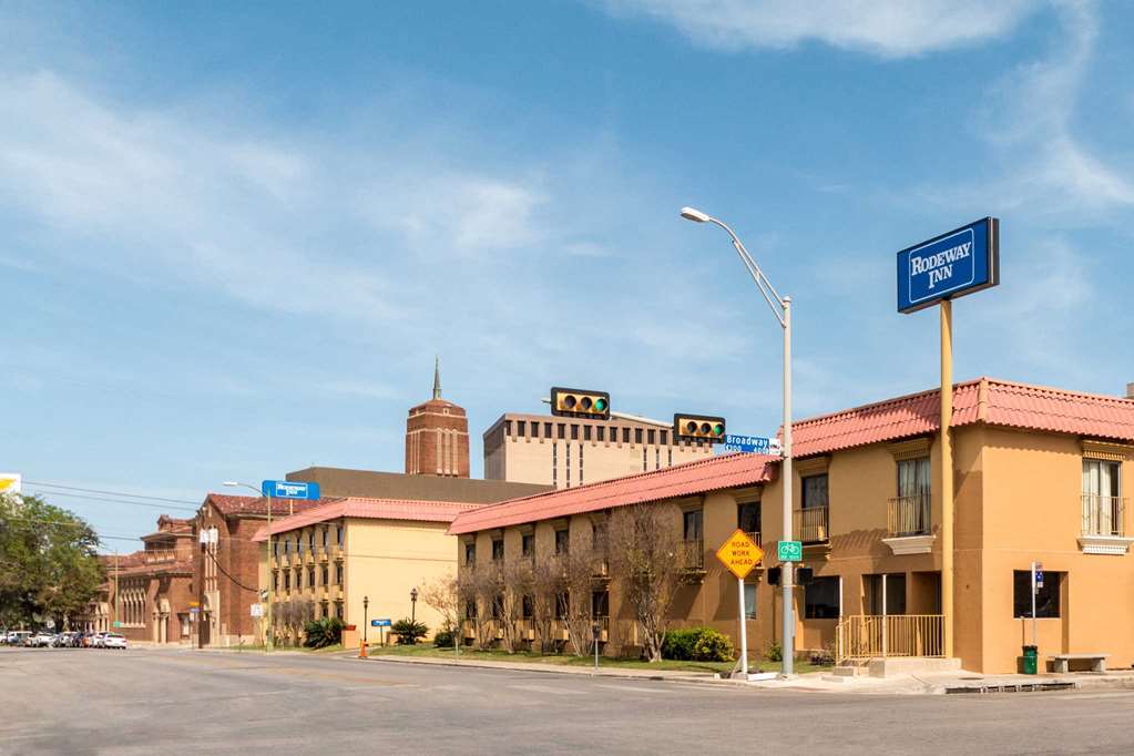 The Inn At Alamo / Riverwalk / Convention Center San Antonio Bagian luar foto