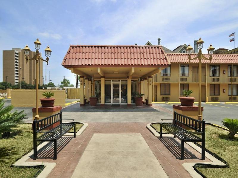 The Inn At Alamo / Riverwalk / Convention Center San Antonio Bagian luar foto