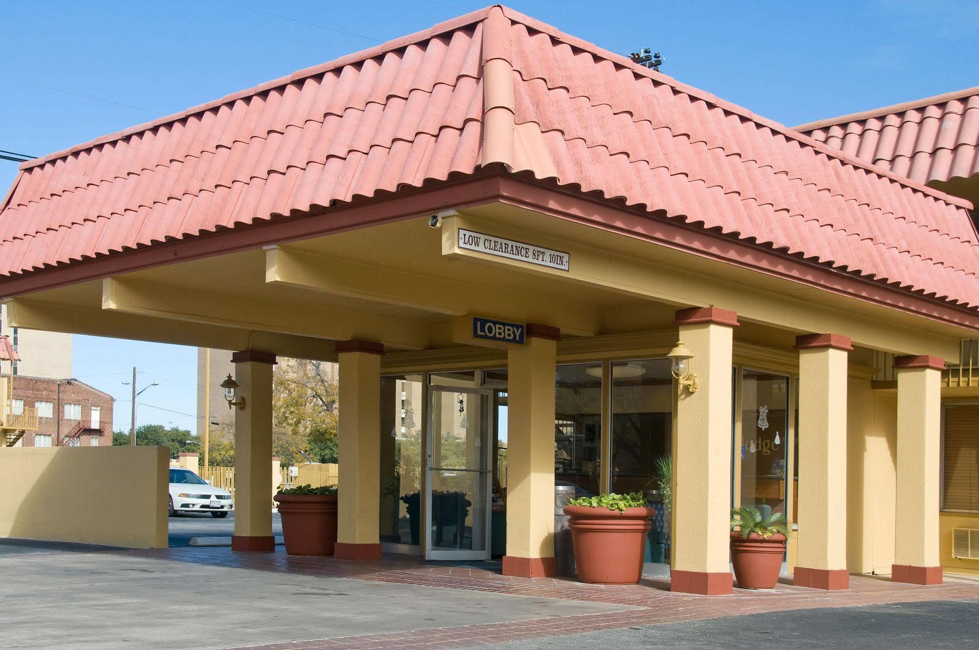 The Inn At Alamo / Riverwalk / Convention Center San Antonio Bagian luar foto