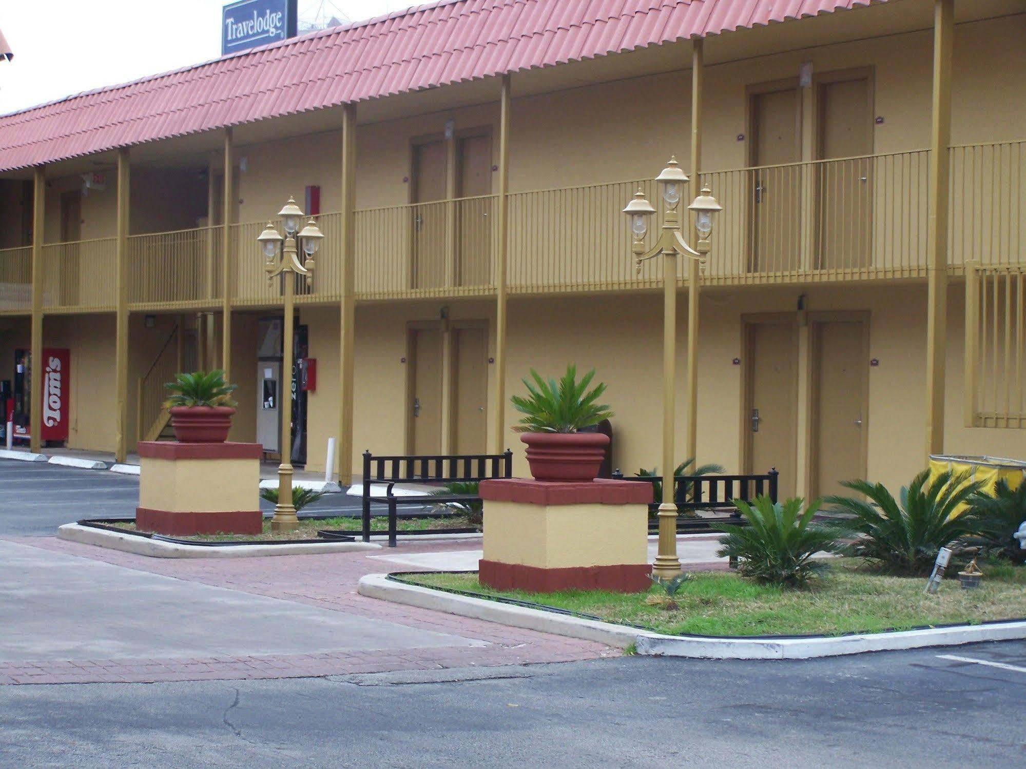 The Inn At Alamo / Riverwalk / Convention Center San Antonio Bagian luar foto